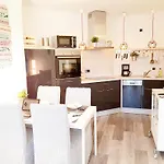 Seepark By Rujana Appartement