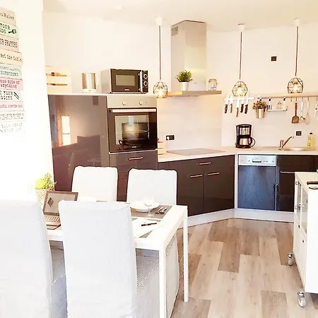 Seepark By Rujana 公寓